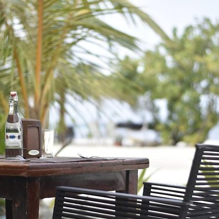 Seven Corals Hotel Maafushi Kültér fotó