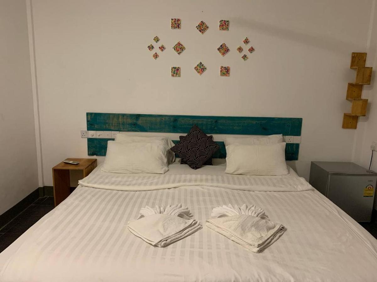 Seven Corals Hotel Maafushi Kültér fotó
